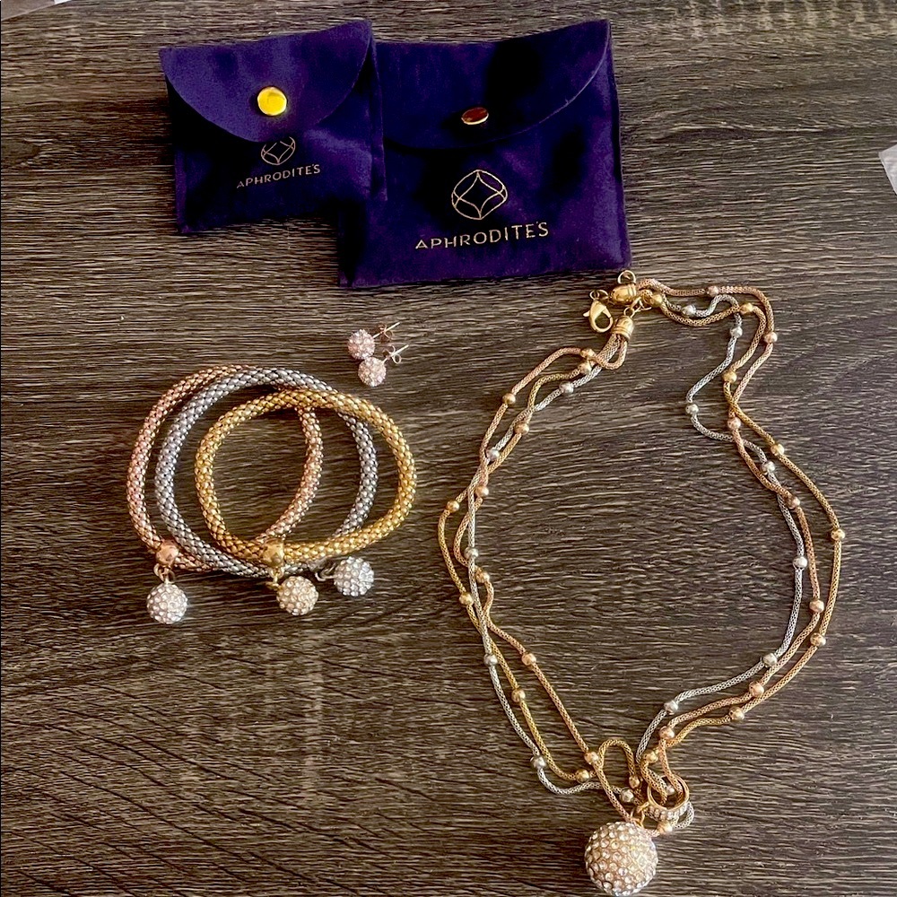 Aphrodites Bracelets & Earrings & Neckle